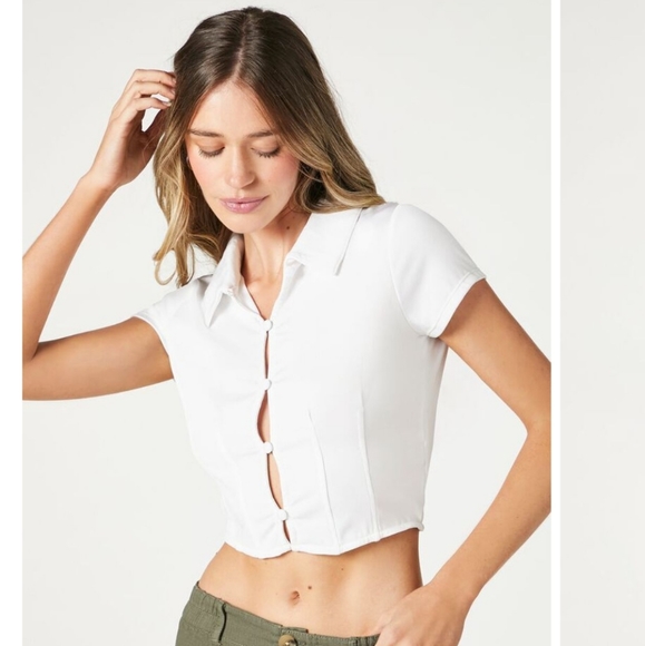 NWT Forever 21 Women's Cutout Button-Front Cropped Shirt - Picture 5 of 6